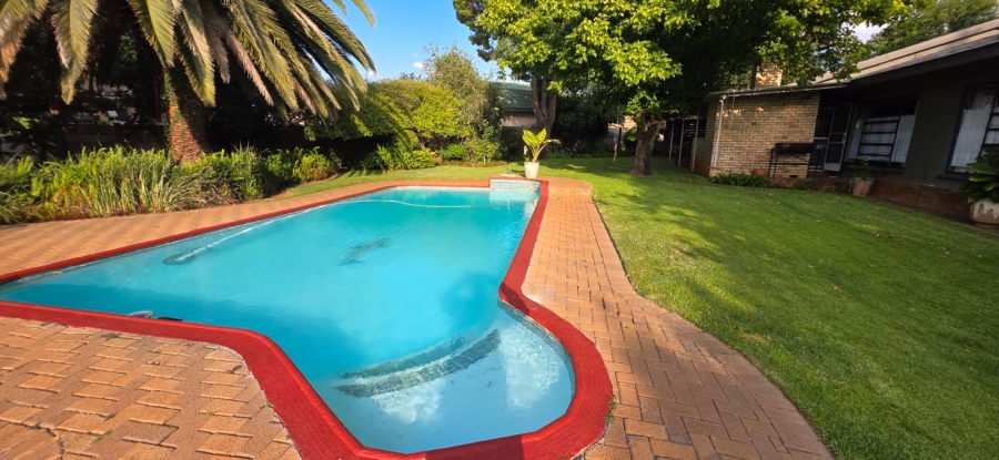 3 Bedroom Property for Sale in Flamwood North West